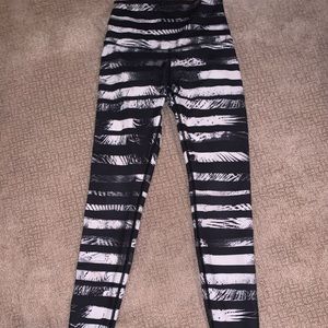 Lululemon leggings size 2